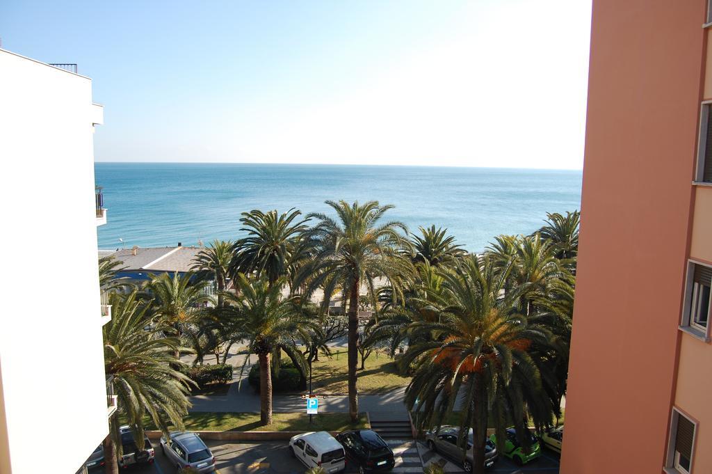 Grand Hotel Moroni Finale Ligure Zimmer foto
