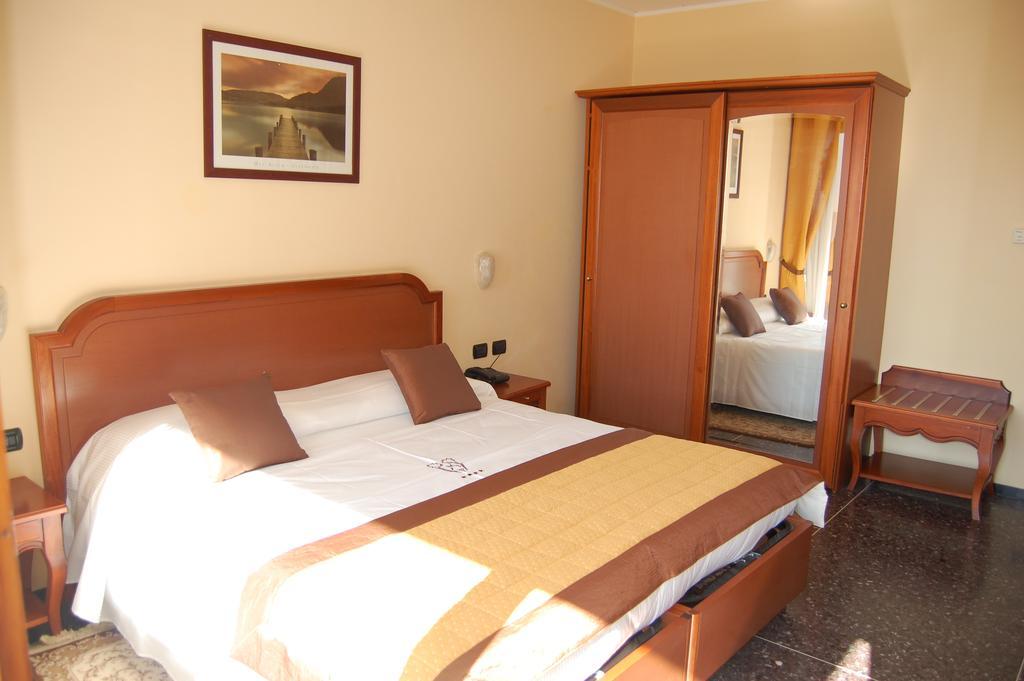 Grand Hotel Moroni Finale Ligure Zimmer foto